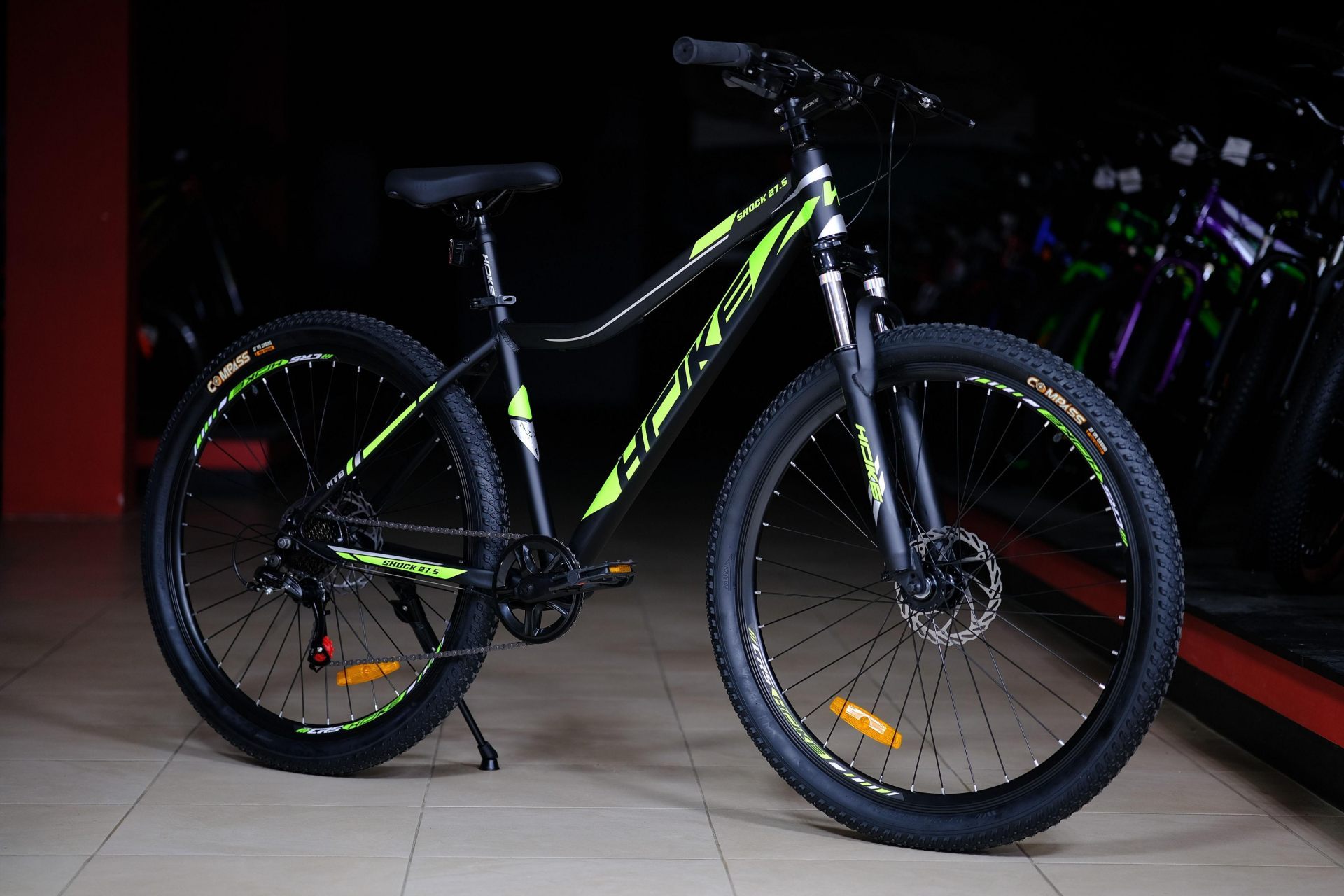 Велосипед HOKE Shock 27,5 MD матовый чёрный-зелёный 15